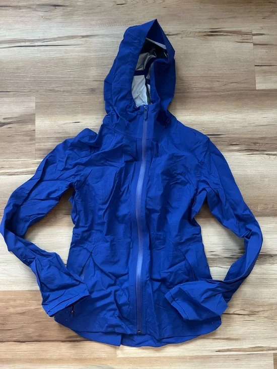 Women’s Lightweight Hooded Rain Jacket - Royal Blue - Picture 1 of 2